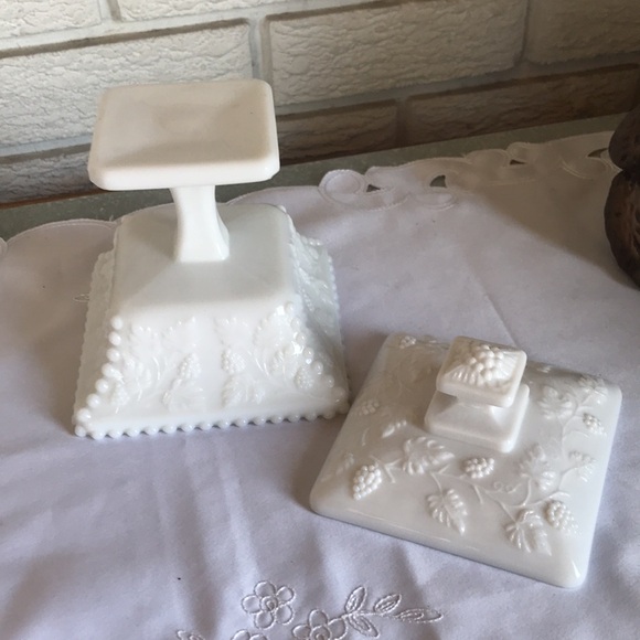 Grandma’s Elegant Milk Glass Candy Dish - Picture 8 of 11